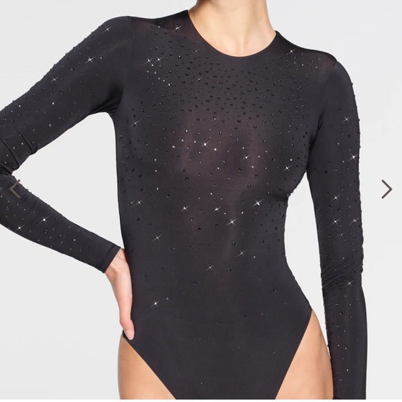 SWAROVSKI X SKIMS JELLY SHEER LONG SLEEVE CREW NECK BODYSUIT | ONYX - Picture 5 of 7